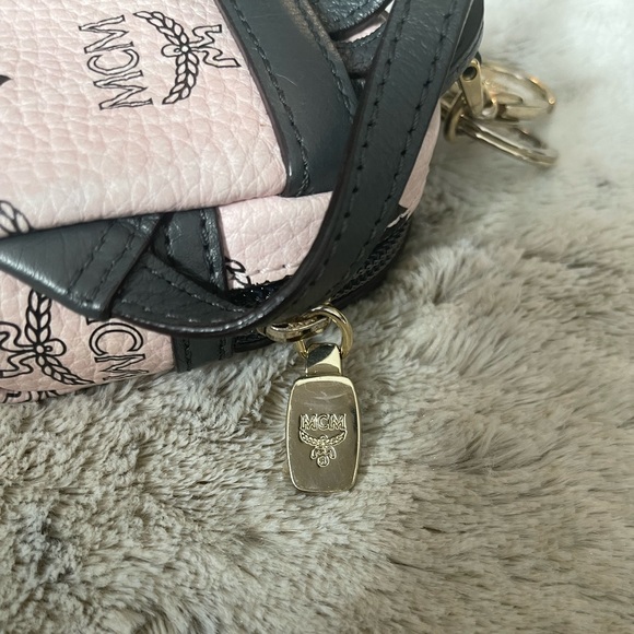SOLD SOLD SOLD !! Authentic MCM mini backpack charm - Picture 4 of 11